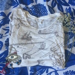 F21 flowy white map print T-shirt